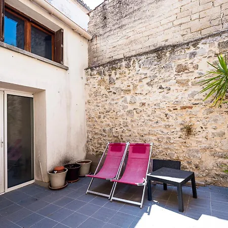Et Garage Au Coeur Des Remparts -sans Cuisine Vakantiehuis *